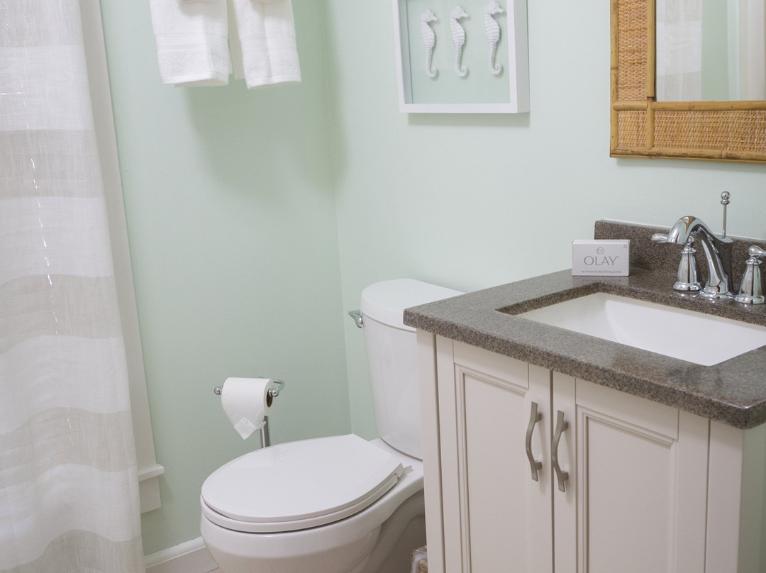 Lake Minneola Inn-Tiki Bar & Grill主图