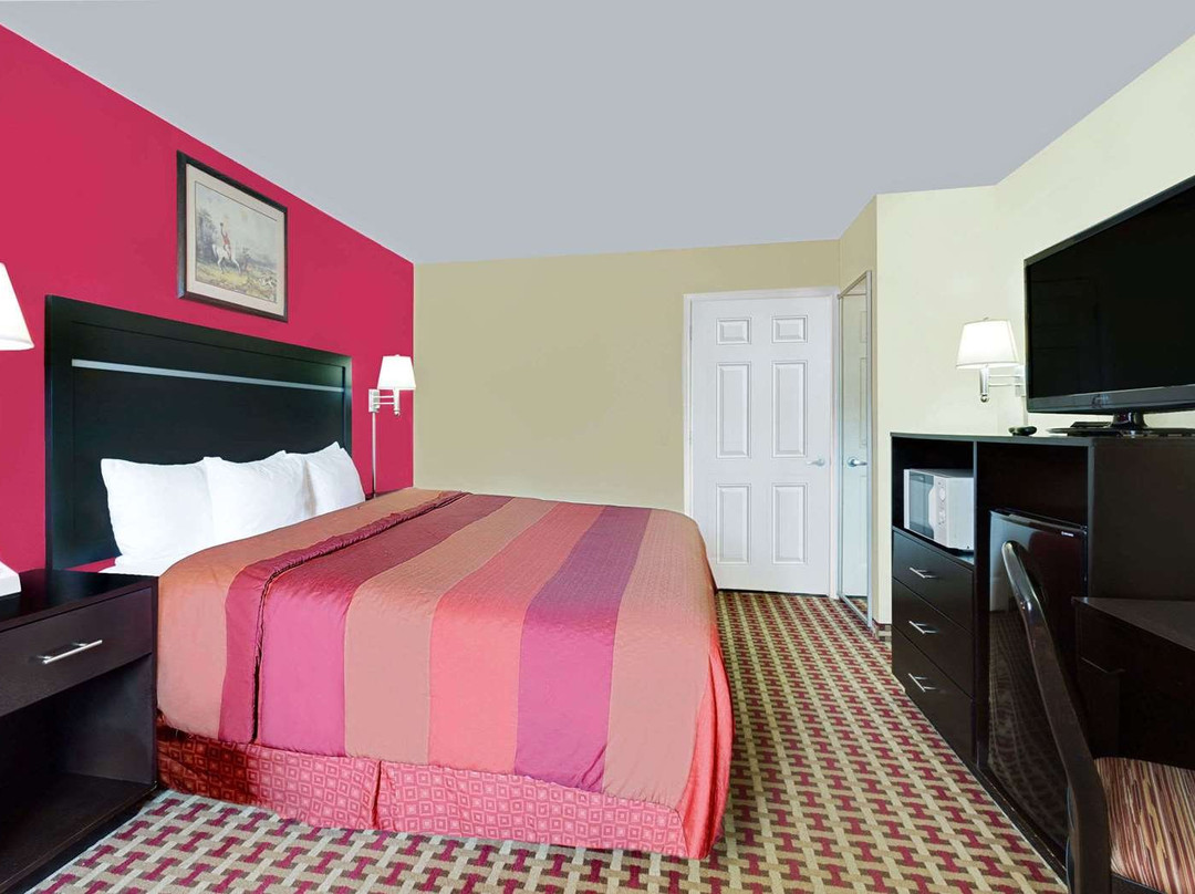 Days Inn by Wyndham Savannah主图