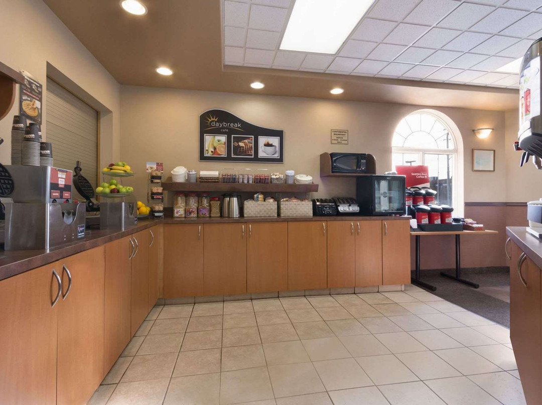 桑德贝戴斯套房酒店主图