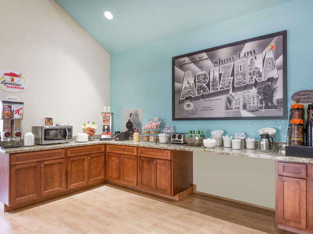 Super 8 by Wyndham Show Low主图