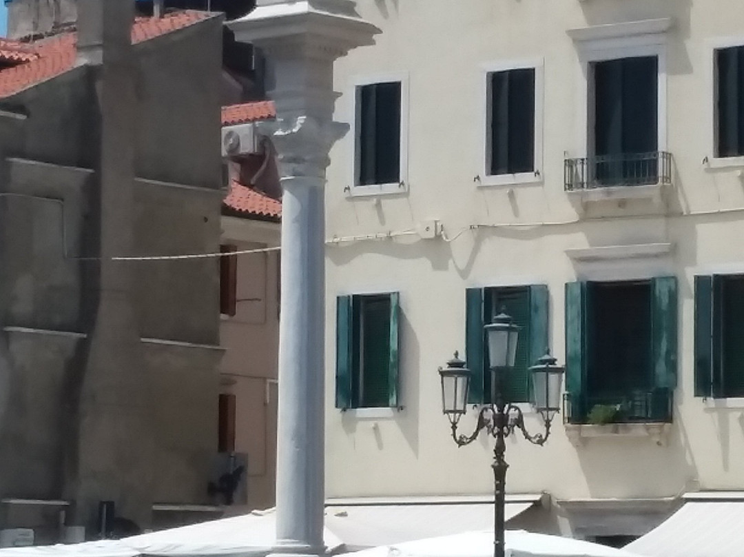 Colonna di Vigo-基奥贾必去景点