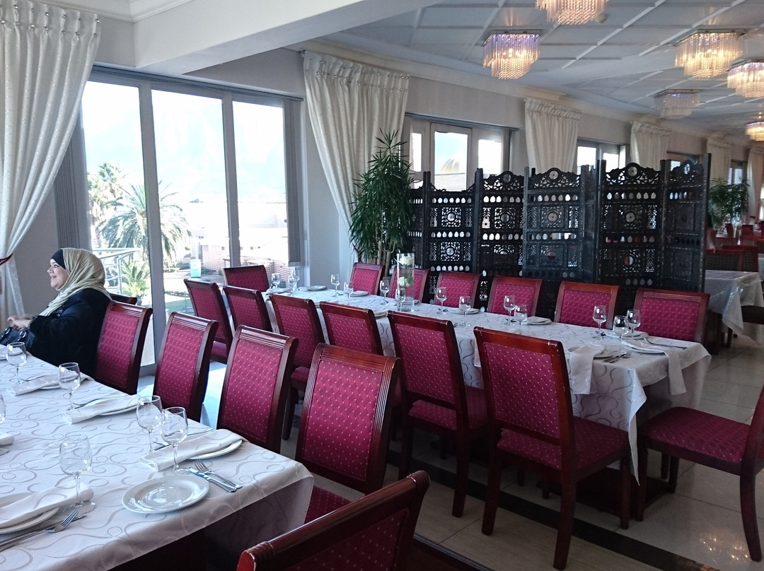 Lansdowne餐馆和美食-Alhambra Restuarant Cape Town