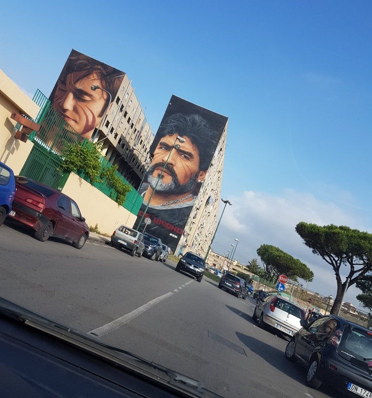 Maradona "Dios Umano"-那不勒斯必去景点