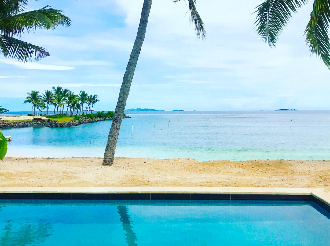 第一次登陆海滩度假别墅酒店主图