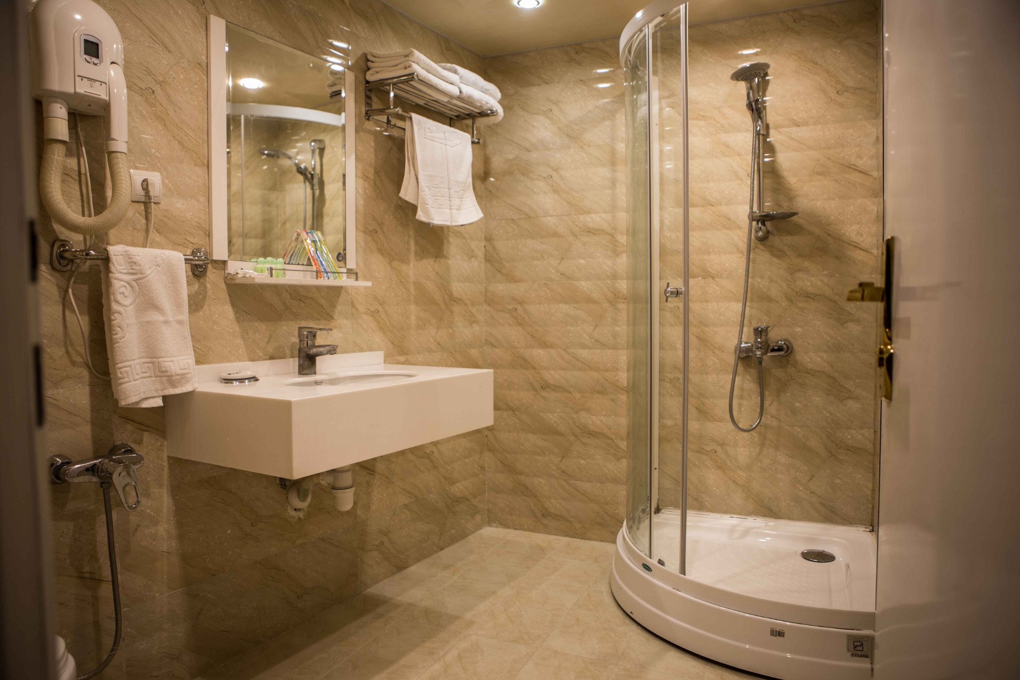 Mashhad Hotel-浴室