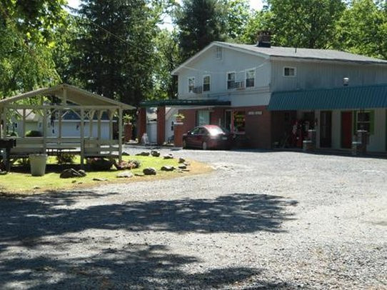 Flower Field Inn And Cottages