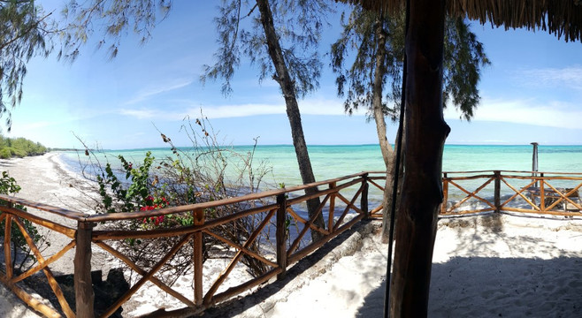 Pakachi Beach Hotel主图