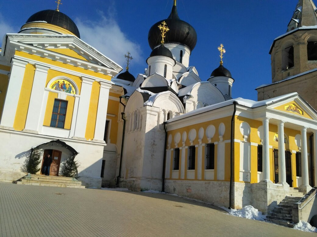 Staritskiy Holy Dormition Monastery景点图片