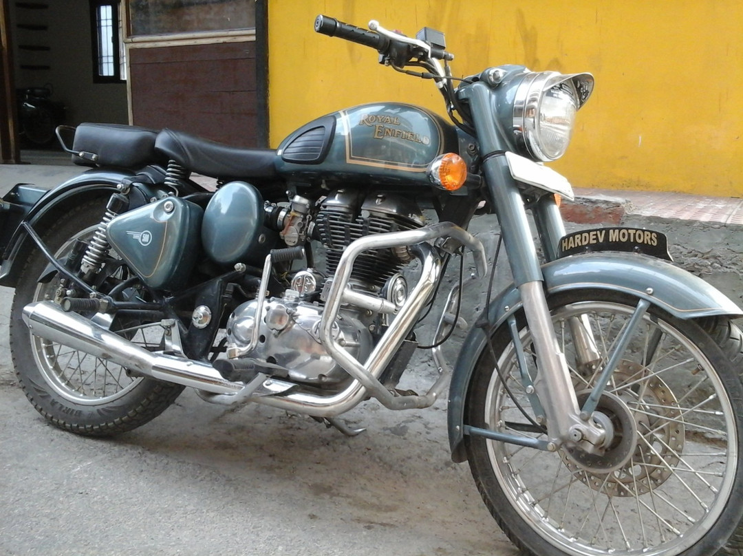 Hardev Motors景点图片