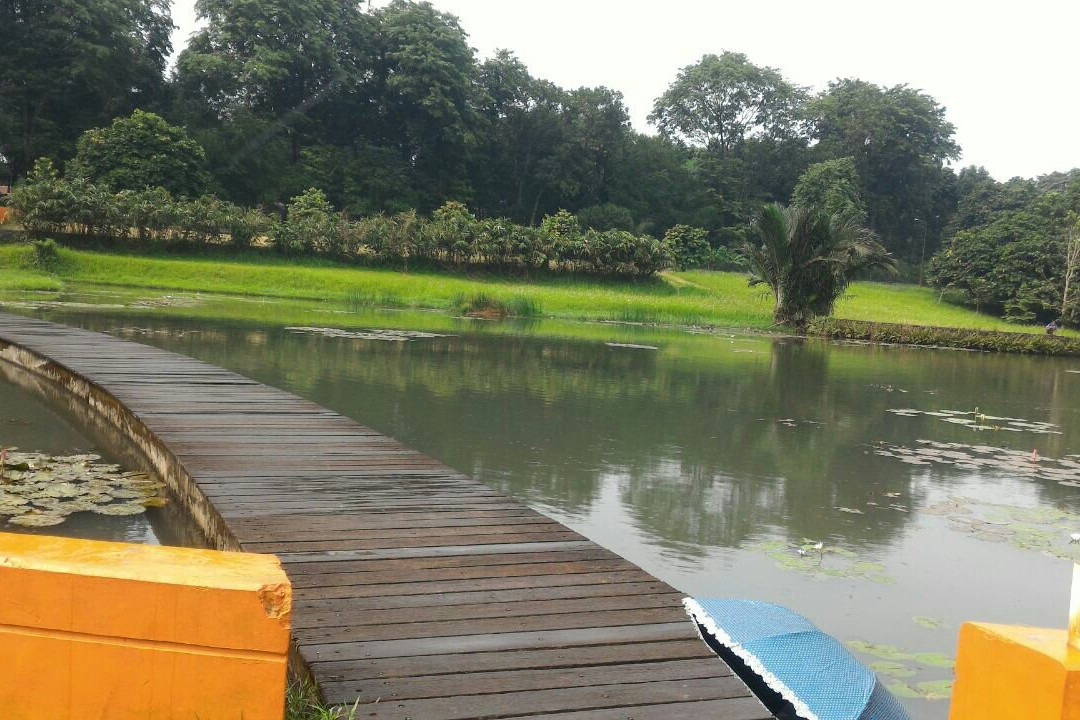 Lake Dora-Cibinong必去景点