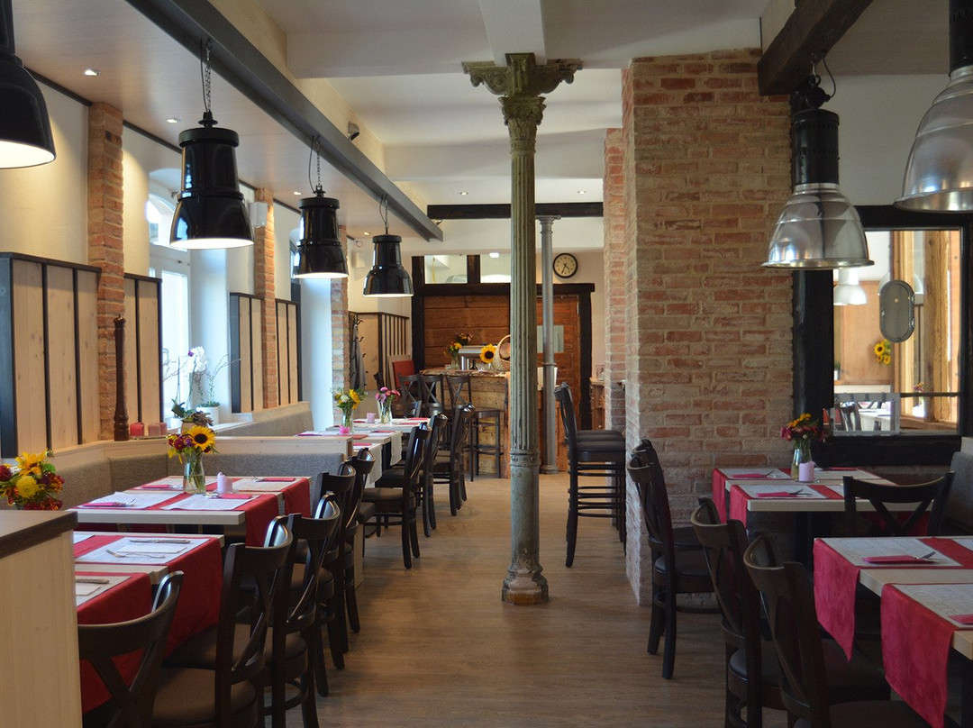 Albbruck餐馆和美食-Gasthaus zum Bahnhoefle