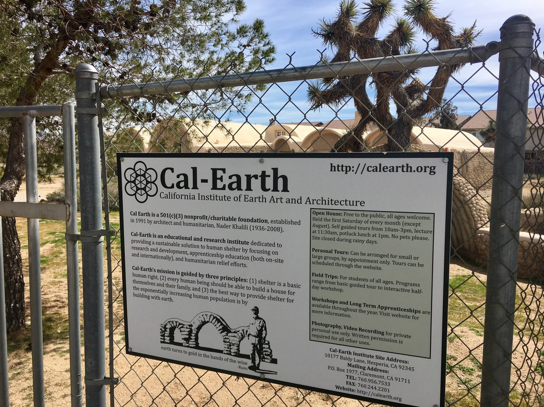 Cal Earth Homes-希斯皮里亚必去景点