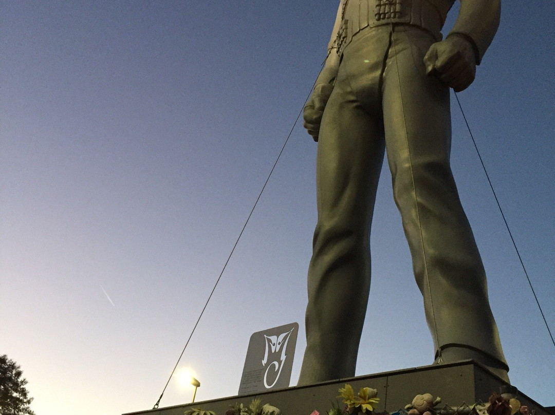 Michael Jackson Memorial-Best必去景点