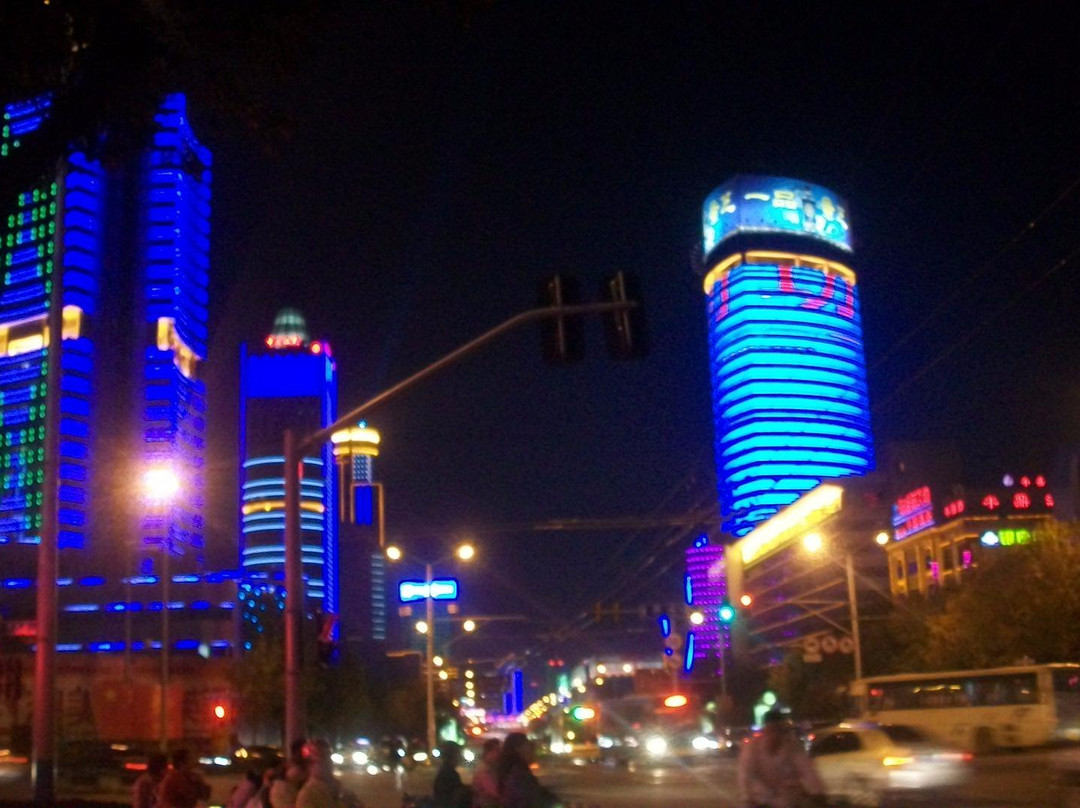 山东新闻大厦（泉城广场大明湖店）主图