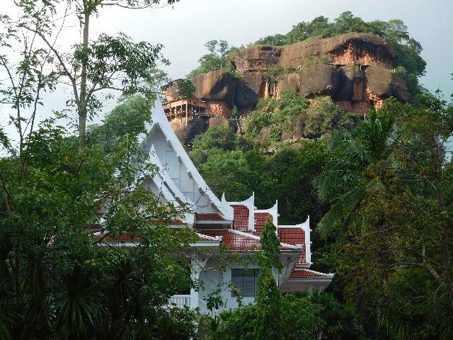 Wat Jetiyakhiri (Wat Phu Thok)景点图片
