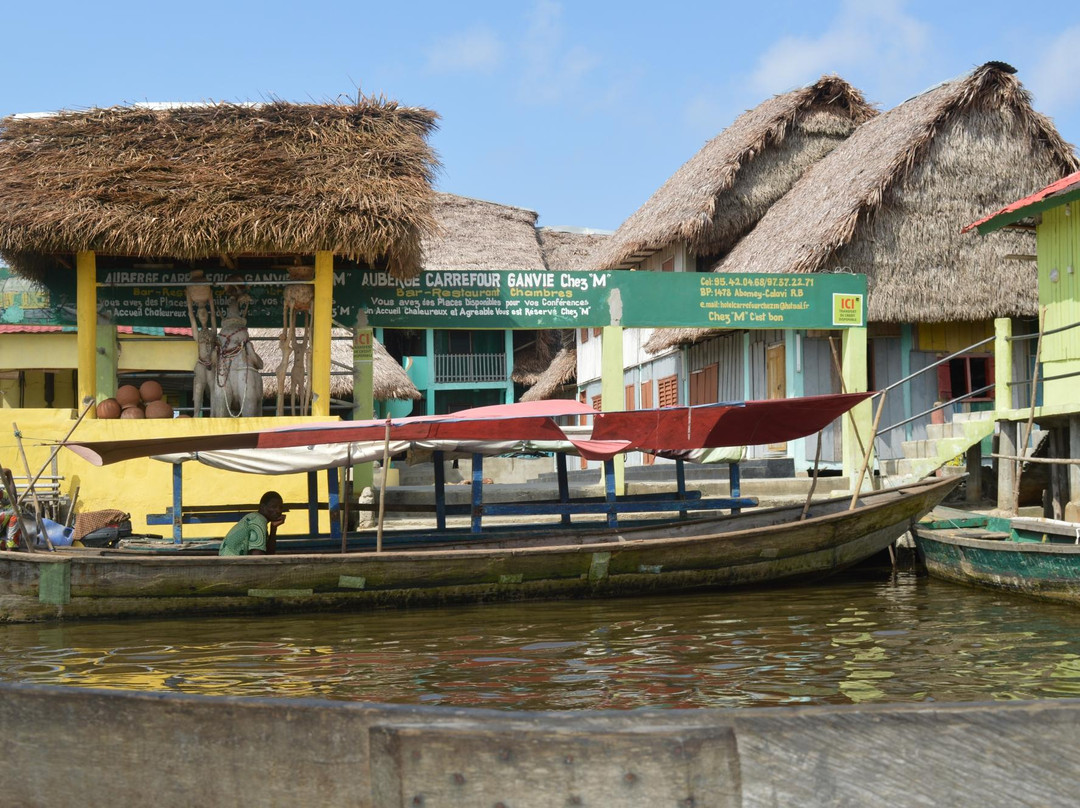 Ganvie酒店住宿-Auberge Carrefour Ganvie Chez M