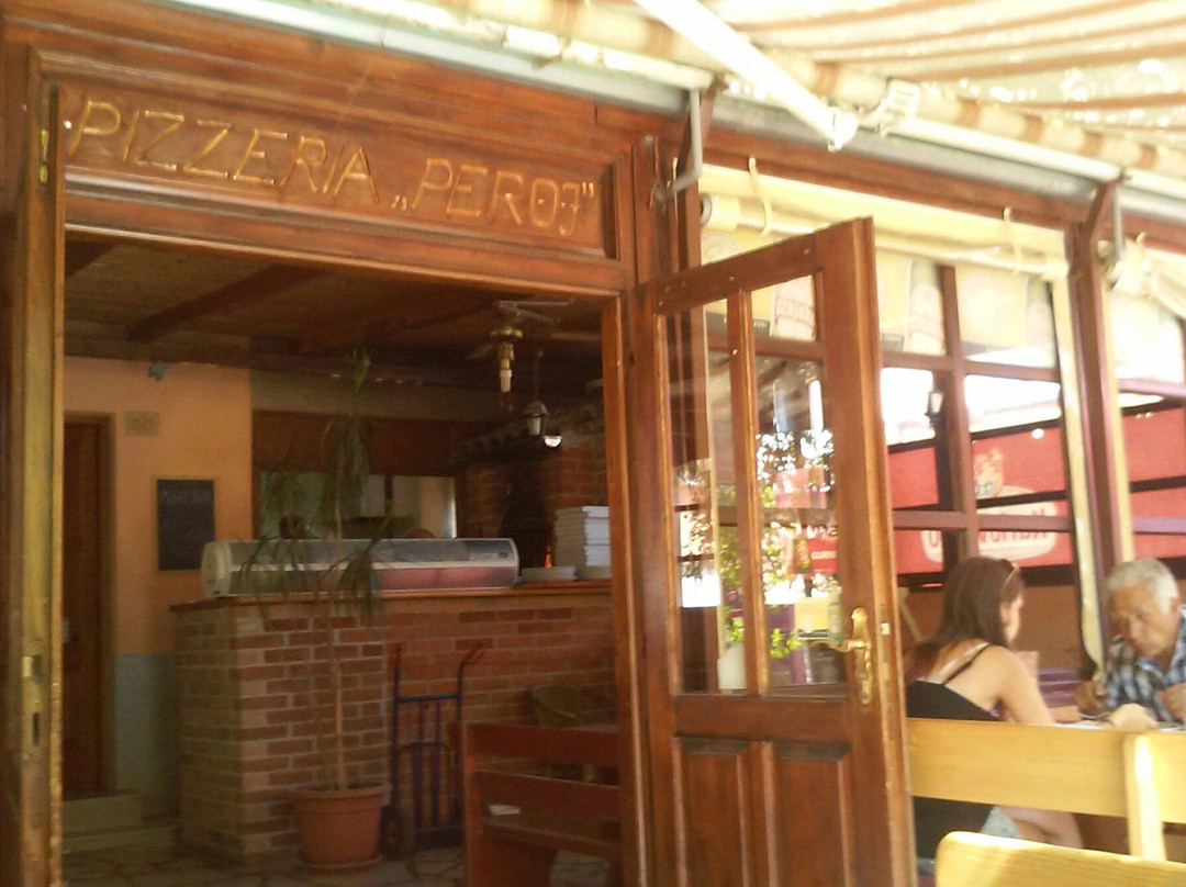 沃德年餐馆和美食-Peroj Pizza Grill