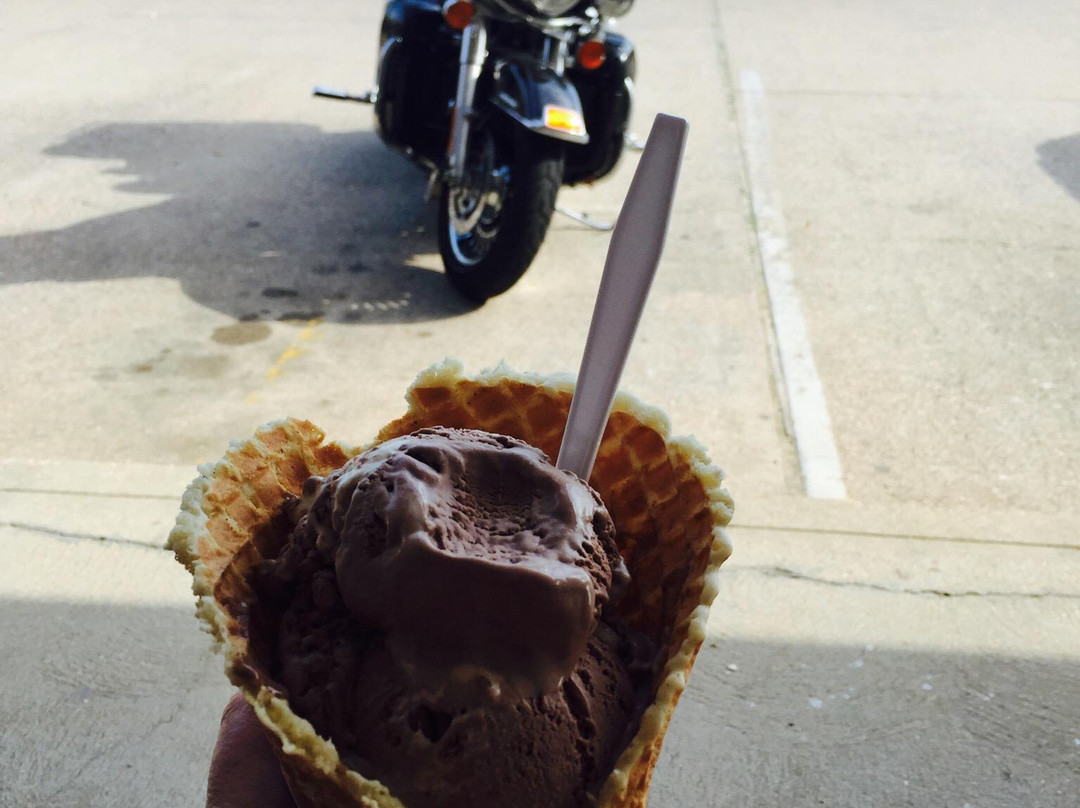 Saint James餐馆和美食-Ruby's Ice Cream