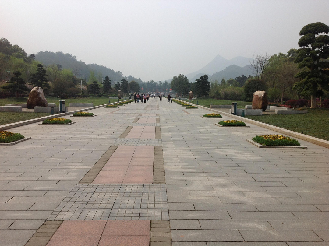 毛主席铜像-韶山市必去景点