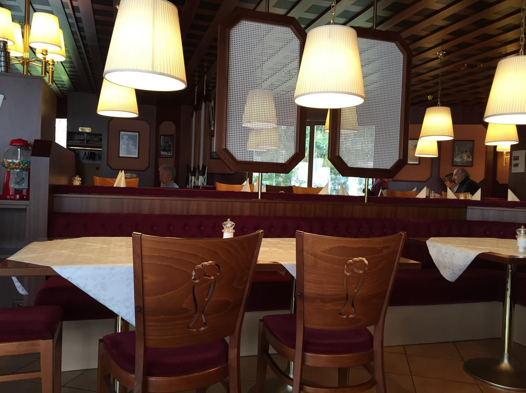 Reinach餐馆和美食-Pizzeria Cucina Amici