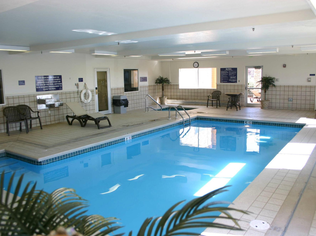 Crystal Inn Hotel & Suites Great Falls主图