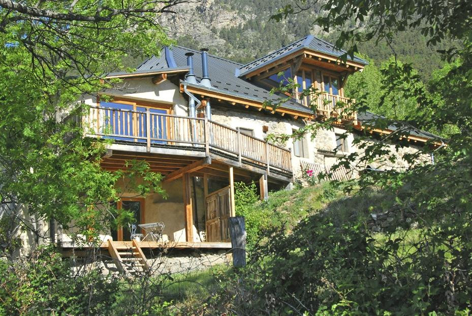 Saint-Clement-sur-Durance酒店住宿-La Ferme de Beauté