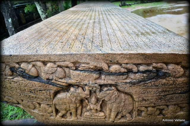 Gal-Potha Stone Book景点图片
