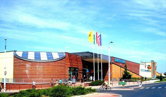 Balatonalmadi旅游景点-Balaton Plaza
