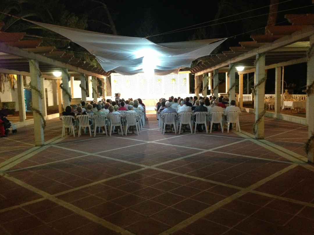 El Salto De La Novia主图