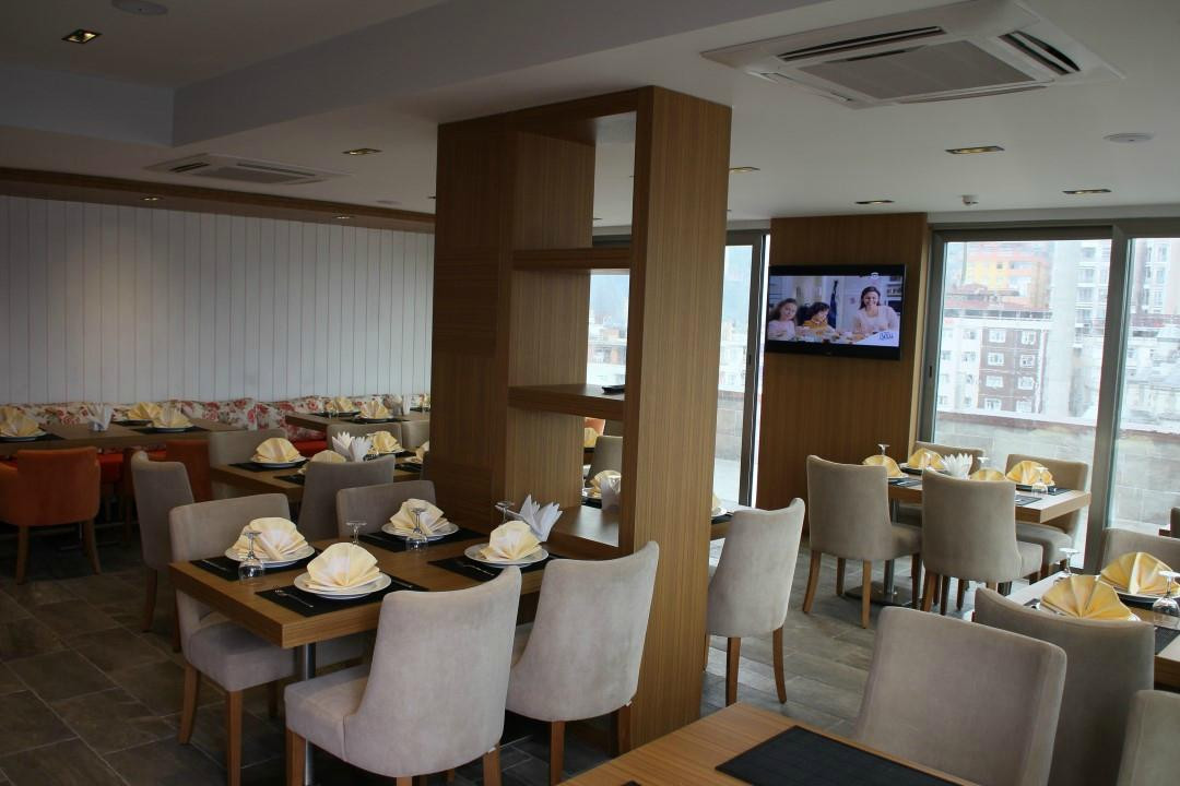 Ela Hotel主图