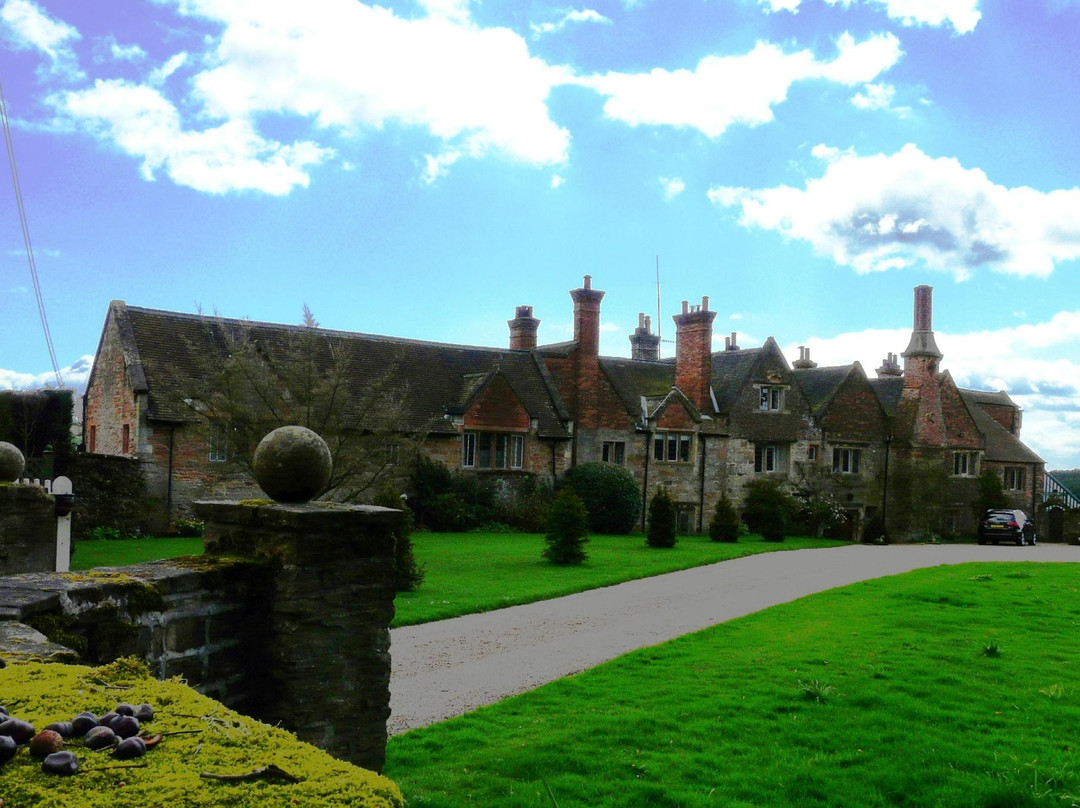 Felley Priory Gardens景点图片