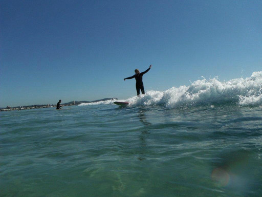 Surf Easy Surf School-可伦宾必去景点