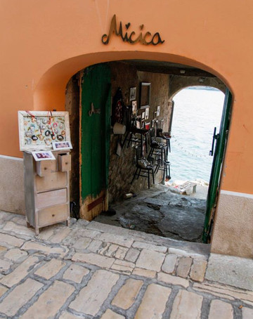 Ribica Atelier-罗维尼必去景点