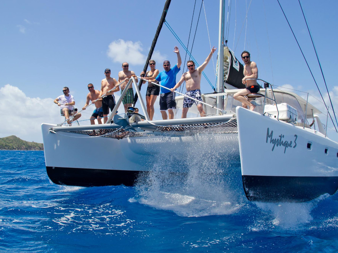 Voyage Charters-托土拉必去景点