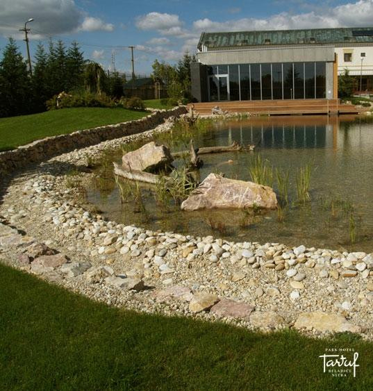 Vrable酒店住宿-Park Hotel Tartuf