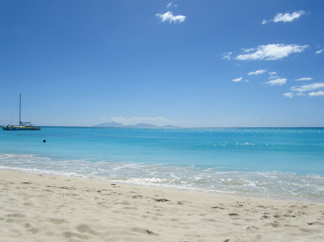 Valley Church Beach-Jolly Harbour必去景点