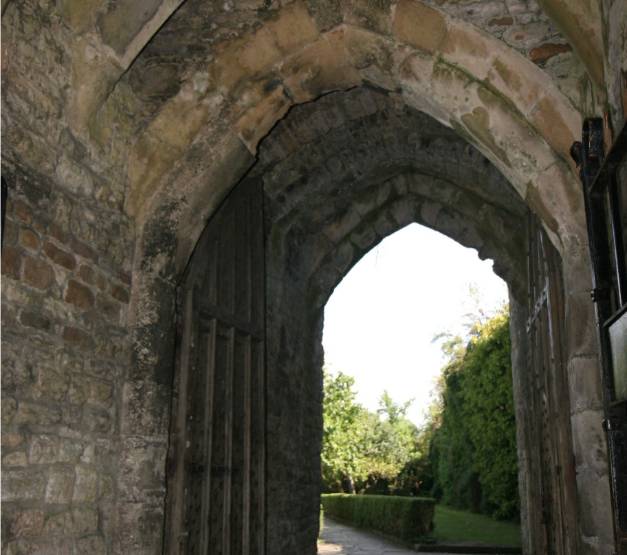 Llandaff Cathedral-卡迪夫必去景点