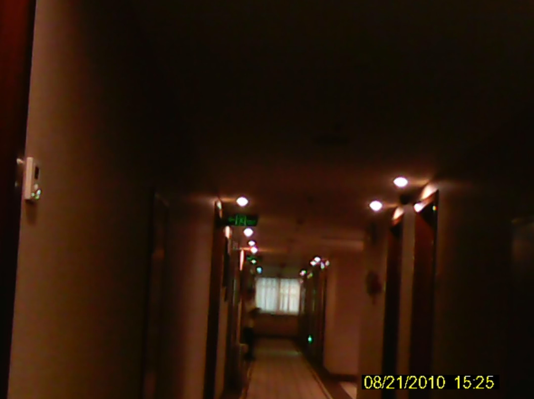 新世纪大酒店主图