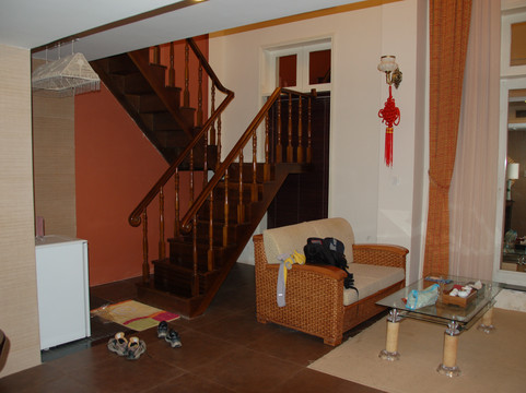 卡尔漫酒店主图