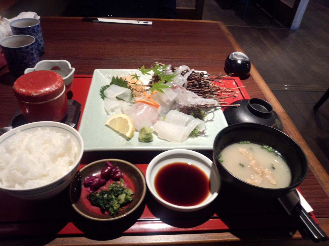 水とり 本店