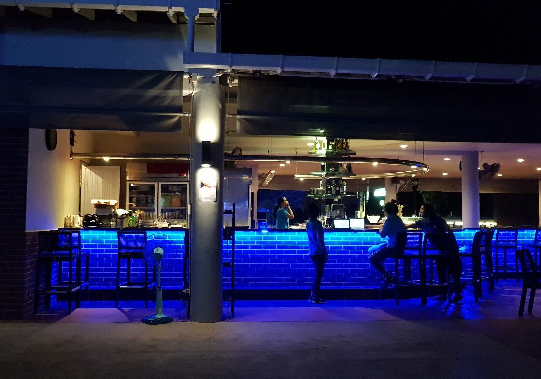 Ban Laem Mae Phim餐馆和美食-Mezetto