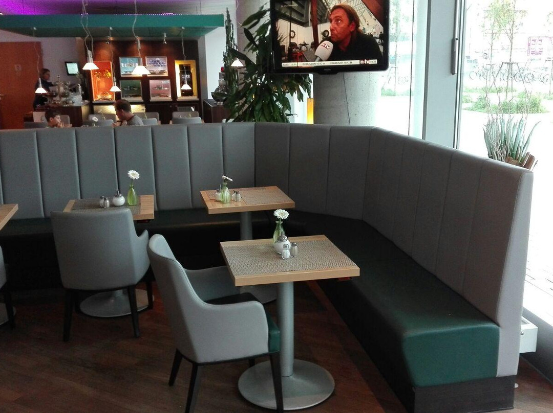 Bar 4 Elements