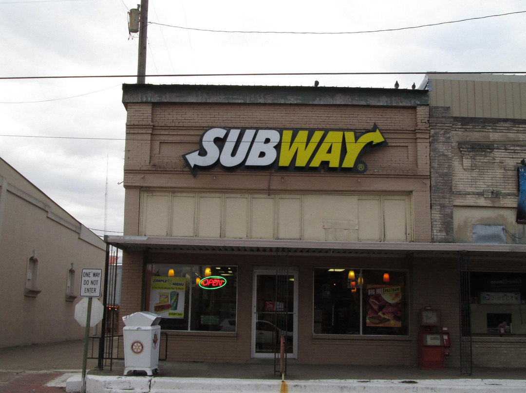 Edgewood餐馆和美食-Subway