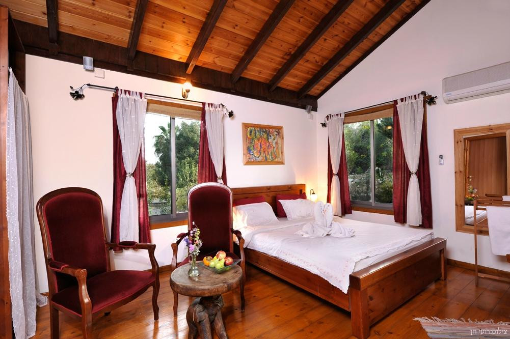 Tree House Chalet