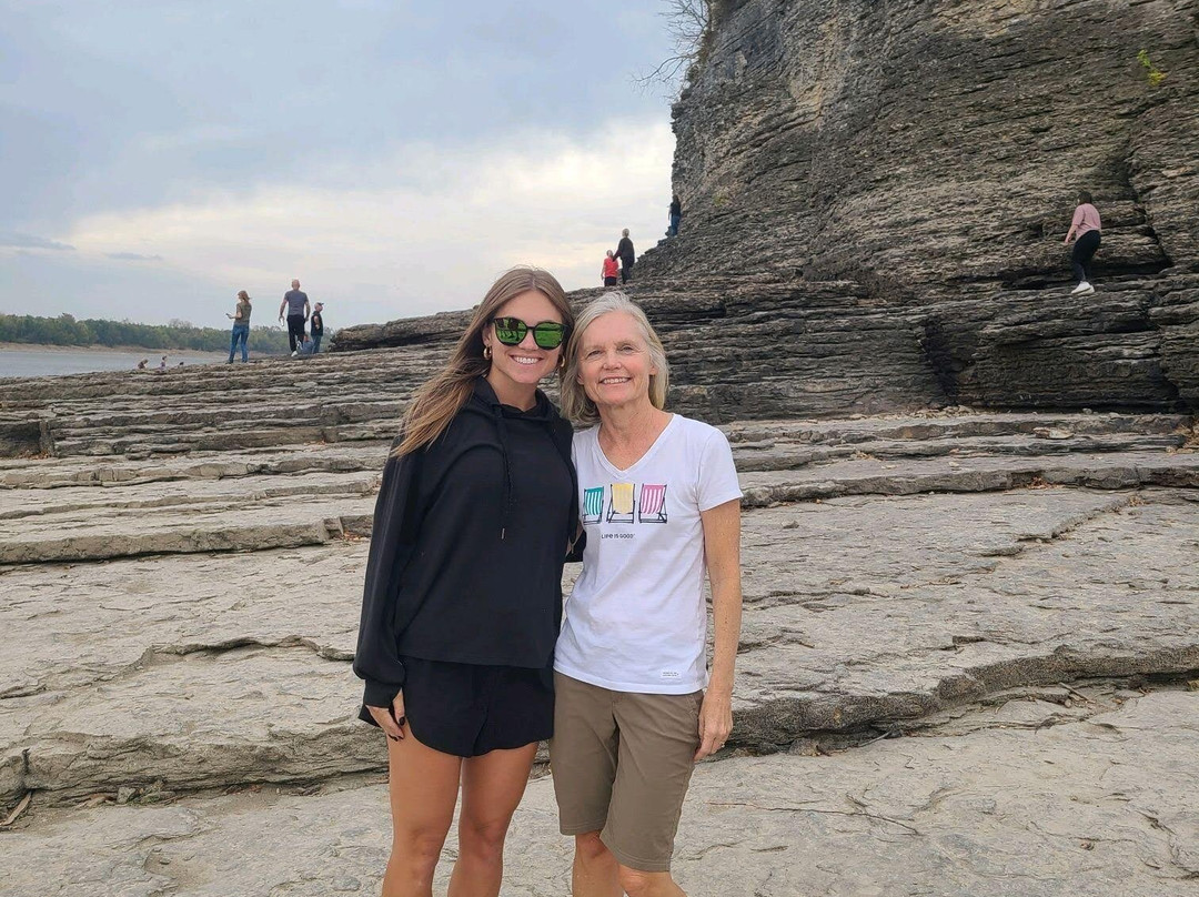 Tower Rock-Grand Tower必去景点