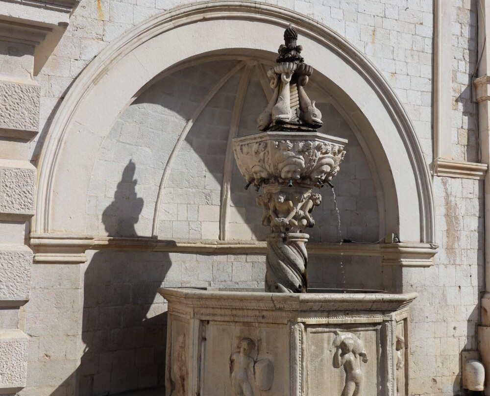 Little Onofrio Fountain景点图片