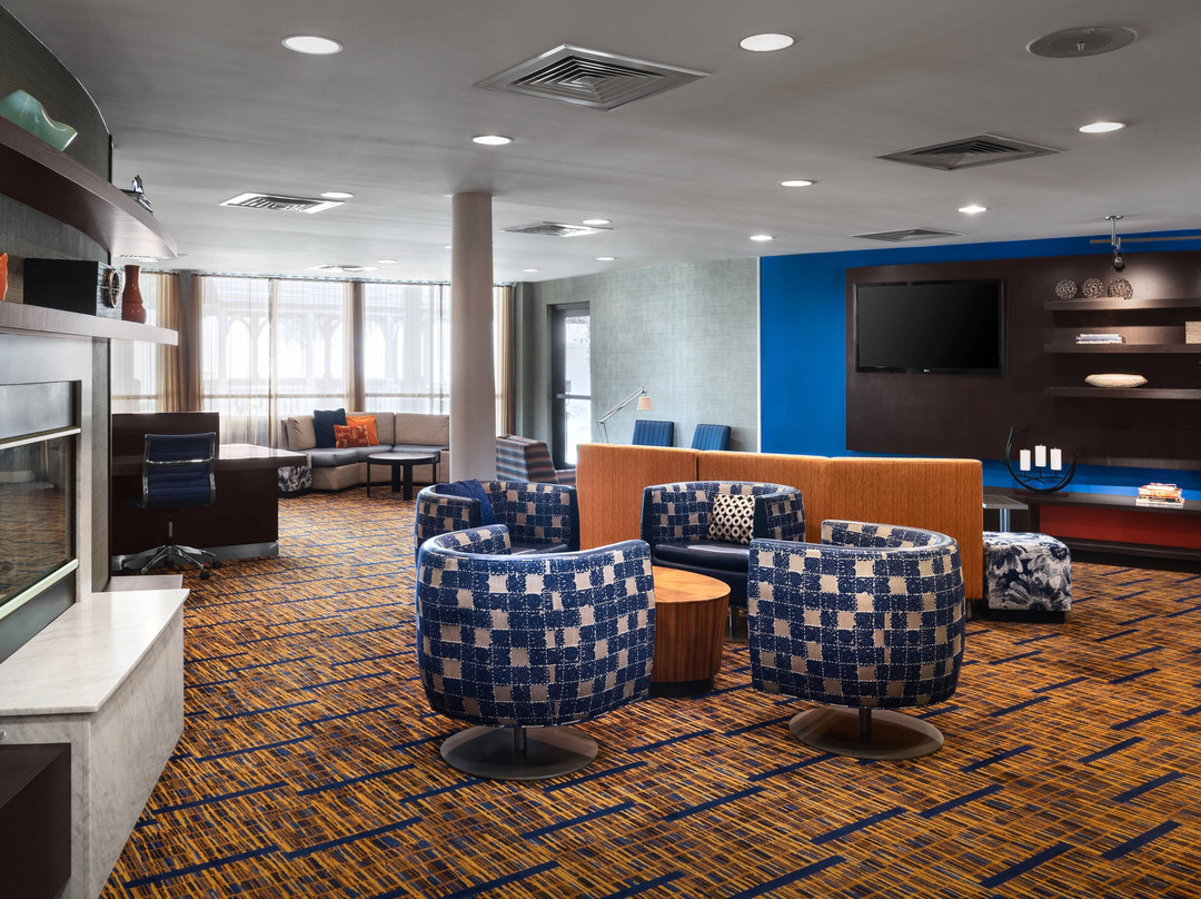 Courtyard Portland Airport主图