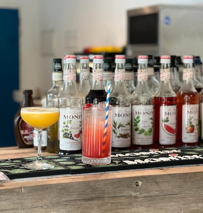 Mahalo Beach Bar & Restaurant