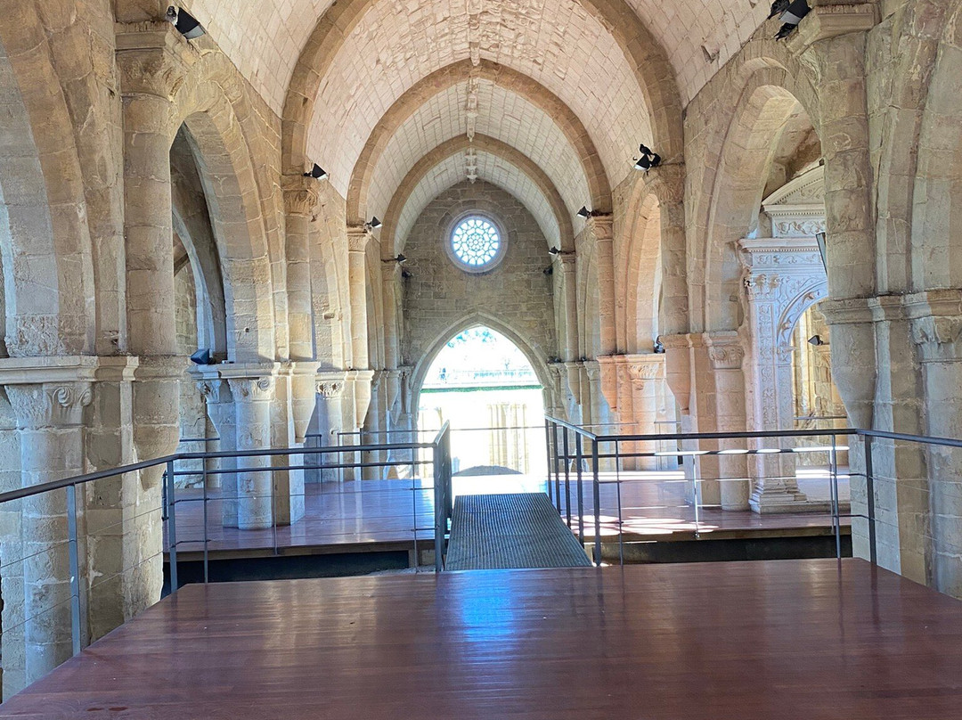 Mosteiro de Santa Clara-a-Velha景点图片
