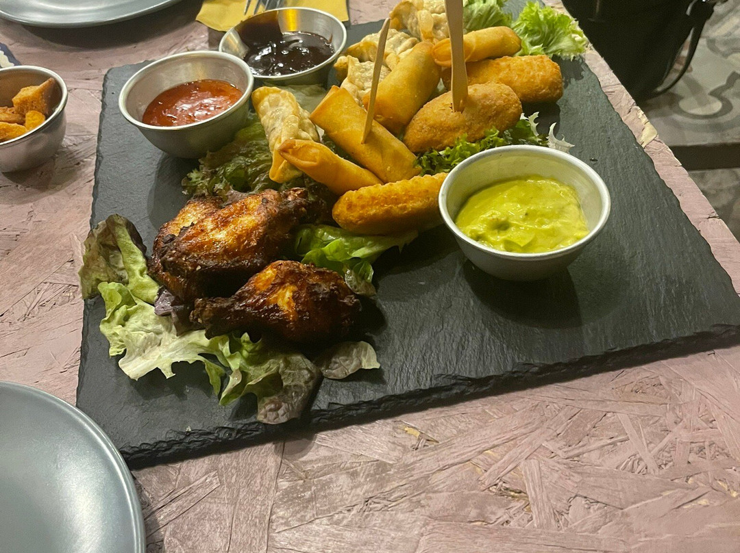 First-卡塔尼亚必去景点